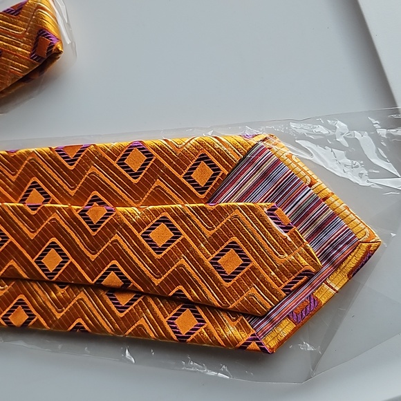 Ted Baker NEW 100% silk Men's neck tie orange,purple shiny design made in usa - Picture 3 of 5